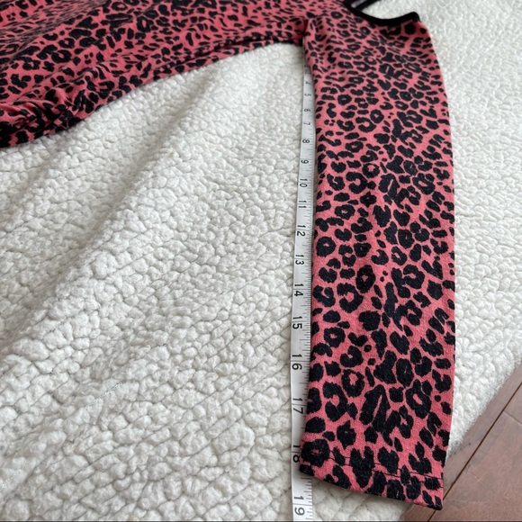 One Clothing Long Sleeve Cheetah Print Open Sleeve - Picture 7 of 12
